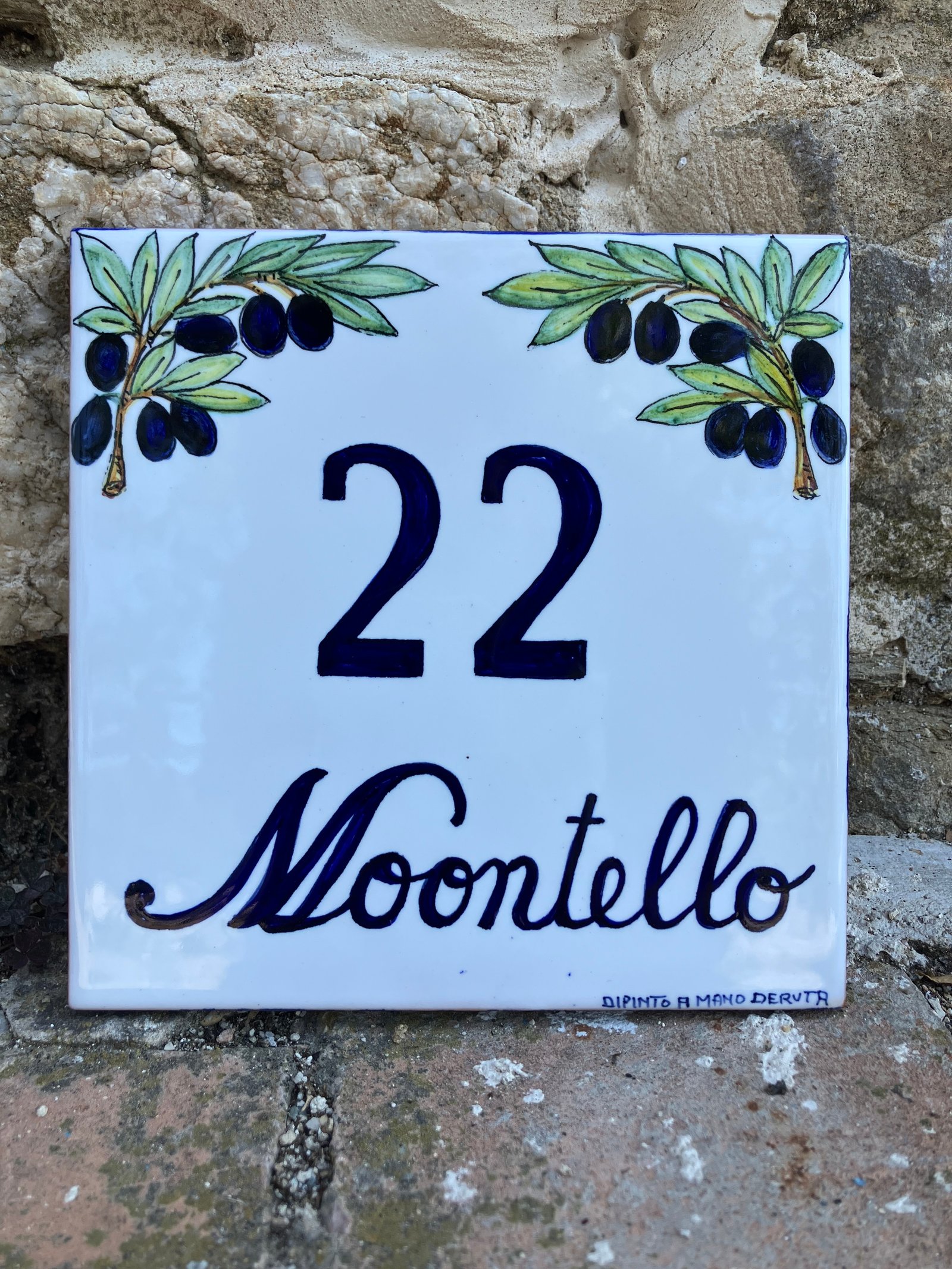 Moontello tegel